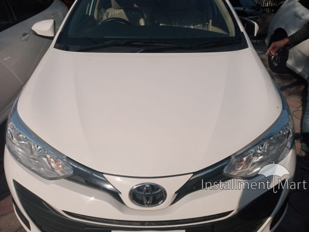 bank-leased-toyota-yaris-13-auto-car-on-installment-from-ha-motors-samanabad-lahore-big-0