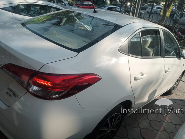 bank-leased-toyota-yaris-13-auto-car-on-installment-from-ha-motors-samanabad-lahore-big-2